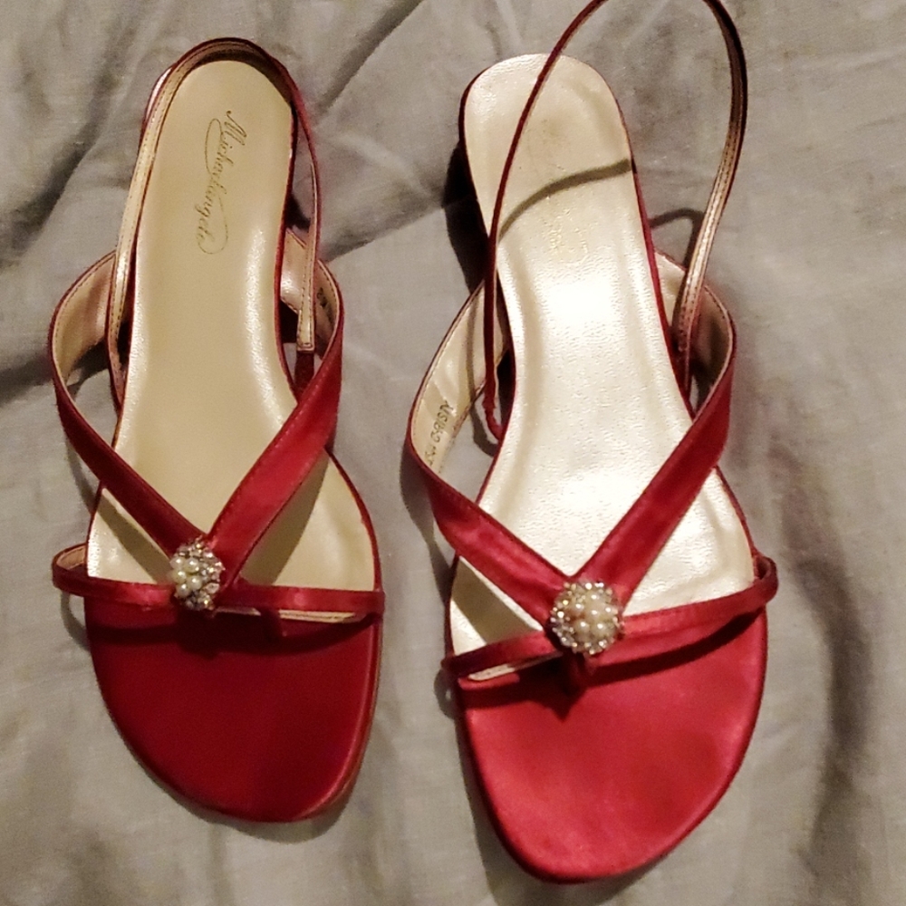David's Bridal Apple color low heels
